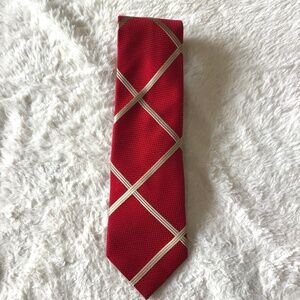 Ben Sherman Men Necktie Red Gold Crosshatch Pattern Silk Stripe Career Classic